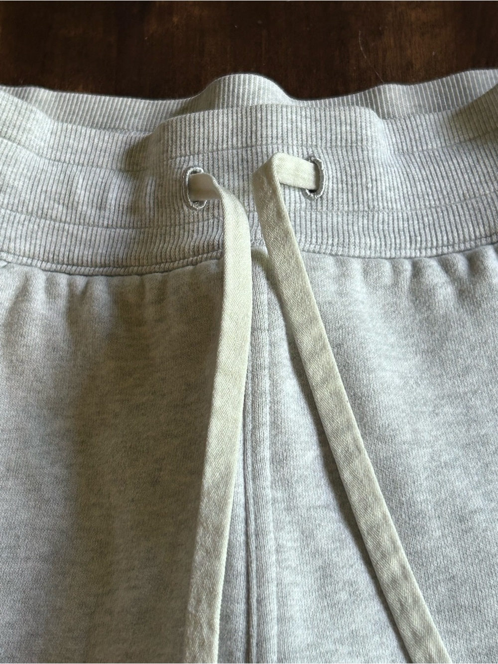 Lululemon Scuba High-Rise Jogger *Fleece 28" Heathered Light Gray Size 4 - Picture 4 of 9